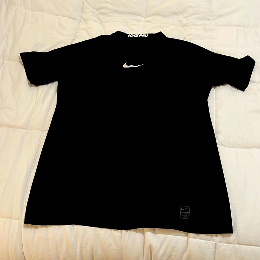 Nike Pro Fit Large Black T-shirt